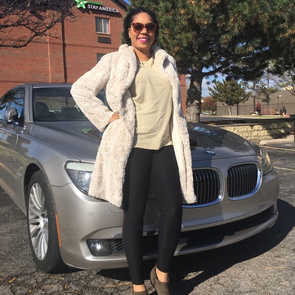 Doncaster Cream Coat - Picture 5 of 8